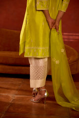 HAND EMBROIDERED DUPATTA- MEADOWS