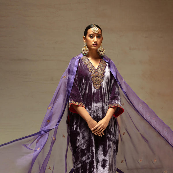 HAND EMBROIDERED DUPATTA