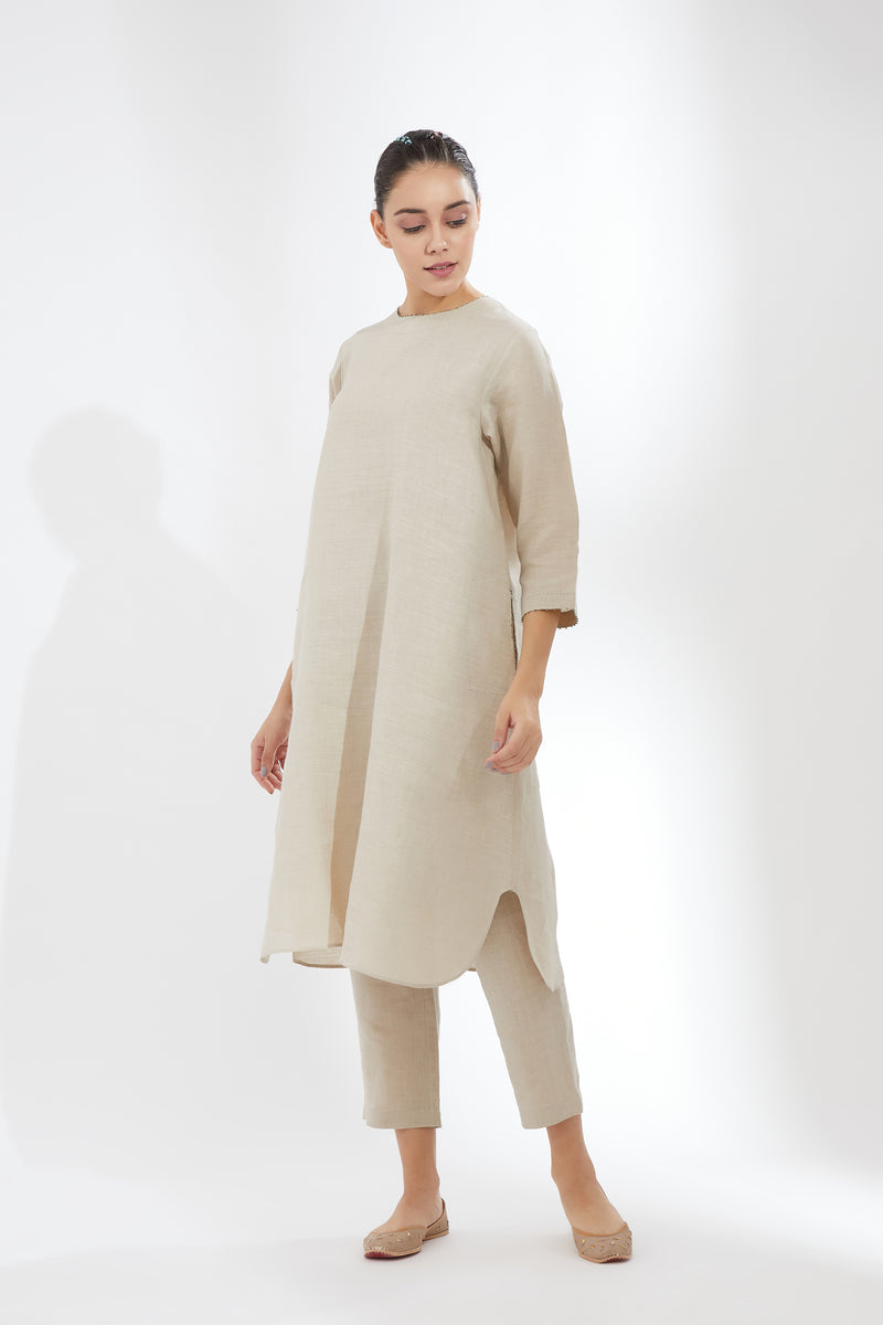 Rounded Hem Tunic With Tunic